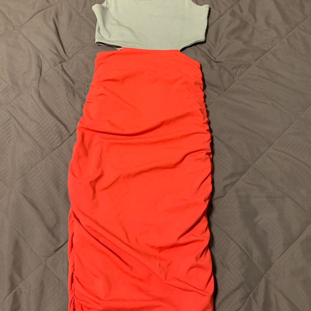 LRK Ruched Cut Out Dress - Picture 4 of 8